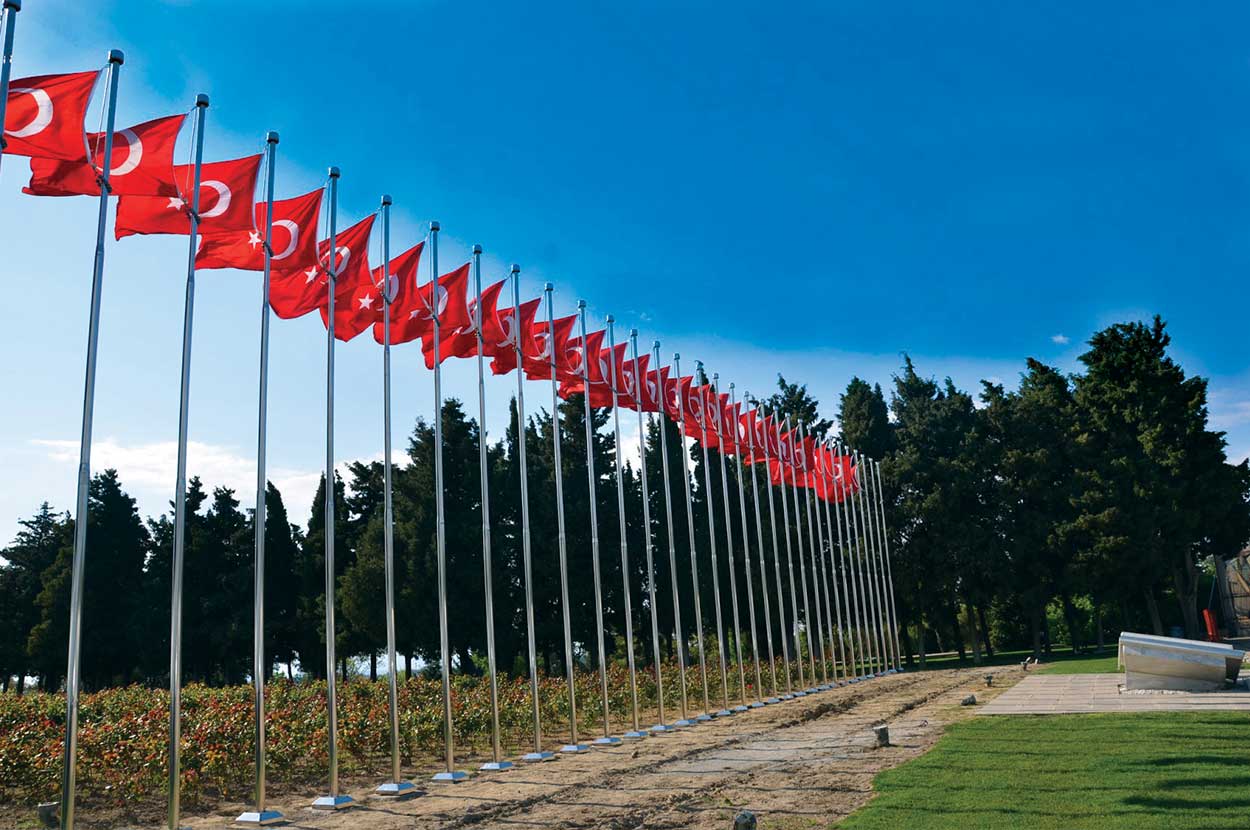 Krom Bayrak Direği Uygulaması